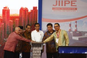 Kawasan Industri di Gresik Berpotensi Serap Investasi Rp 83,2 Triliun item-thumbnail