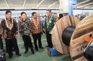 Terbesar di Indonesia, Pabrik Kabel Serat Optik Hemat Devisa USD 500 Juta item-thumbnail
