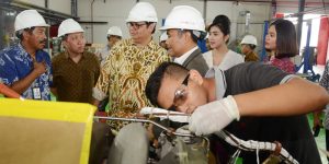 Batam Berpotensi Jadi Pusat Klaster Industri Elektronik Bernilai Tambah Tinggi item-thumbnail