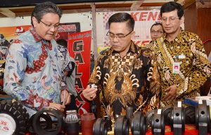 Kemenperin Tarik Investasi Industri Plastik dan Karet item-thumbnail