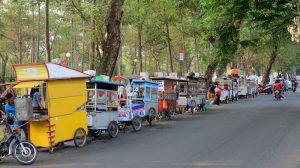 Ketua DPRD DKI Nilai Anies tak Becus Urus PKL item-thumbnail