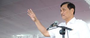 Luhut: Ayo Perangi Sampah…. item-thumbnail