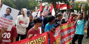 KPK Didesak Usut Mahar Politik Sandiaga Uno item-thumbnail