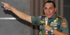 Atasi Banjir Ala Gubernur Sumut; Berdoa Saja tak Ada Jalan Lain item-thumbnail