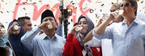 Prabowo-Sandi Dilaporkan ke Bawaslu item-thumbnail