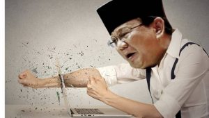 Prabowo Gebrak Meja di Hadapan Ulama, Eva: Tak Islami item-thumbnail