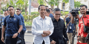 Hingga Sabtu Pagi Pukul 05.45 WIB, Jokowi Unggul dengan 54,72%, Prabowo 45,28 % item-thumbnail