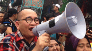 Ruhut Sitompul: FPI dan HTI Membuat Situasi tak Kondusif item-thumbnail