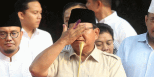 Sandiaga Uno Ungkap Pembisik yang Nyesatkan Prabowo item-thumbnail