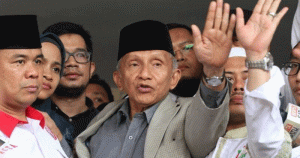 Pelajar dan Mahasiswa Jawa Barat, Desak Polri Menangkap Amien Rais item-thumbnail