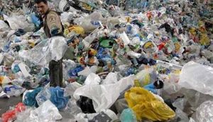 Setiap Tahun Indonesia Menghasilkan 9,85 Miliar Lembar Kantong Plastik item-thumbnail