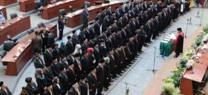 Syarat Pimpin Dewan, Harus Pernah Jadi Anggota DPRD item-thumbnail