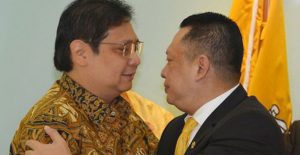 Airlangga Dipastikan Tetap Memimpin Golkar item-thumbnail