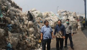 Industri Daur Ulang Plastik Terancam Berhenti Berproduksi Karena Impor Bahan Baku Terganggu item-thumbnail