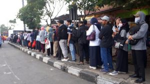Anies Baswedan Cabut Kebijakannya dan Mengembalikan Jadwal Transportasi Seperti Semula item-thumbnail