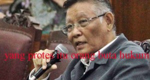 Prof Romli: Hanya Orang Buta Hukum yang Protes Pengurangan Hukuman Anas item-thumbnail