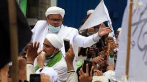 Rizieq Shihab Didampingi Istrinya, Minggat dari Rumah Sakit item-thumbnail