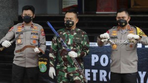 PDIP Dukung Sikap Polisi Menghabisi Kelompok Pengacau item-thumbnail