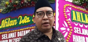 Pecat Fadli Zon Antek FPI dan Pedagang Kaos FPI item-thumbnail