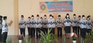 Pengurus PGRI Kecamatan Paranginan Dilantik item-thumbnail