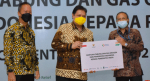 Indonesia Kembali Kirim 2.000 Tabung Gas Oksigen ke India item-thumbnail