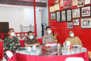 Bupati Taput Ingatkan PPKM Lebih Efektif Tekan Kasus Aktif Covid-19 item-thumbnail