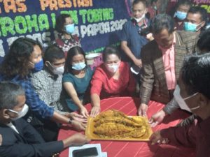 Atlit Tinju Saroha Tua Lumbantobing Membawa Harum Kota Kelahirannya Tarutung item-thumbnail