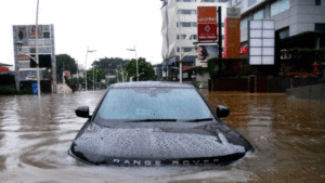 Jakarta Tetap Banjir, Anies Sibuk Ngurus Sound System JIS item-thumbnail