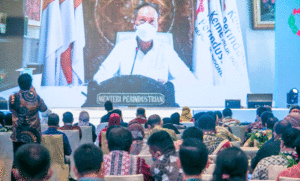 Jika Penggunaan Produk Dalam Negeri Maksimal, Ekonomi Indonesia dapat Terdongkrak 5,4 Persen item-thumbnail