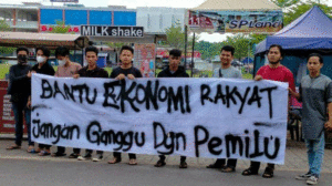 Pedagang Kaki Lima di Batam Setuju Pemilu Ditunda, Bantuan Lebih Penting dari Pemilu item-thumbnail
