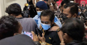 Bechi Akhirnya Menyerahkan Diri ke Polisi item-thumbnail