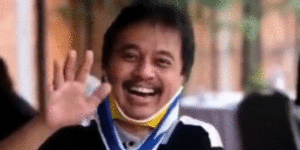 Roy Suryo Ditahan item-thumbnail