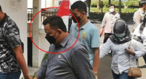Ternyata Kuwat Maruf yang Pacaran dengan Putri Candrawathi Kepergok Sama Brigadir Yosua item-thumbnail