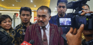 Ini Figur Jenderal Bintang 3 Utusan SBY Untuk Menyembah Kamaruddin Simanjuntak item-thumbnail