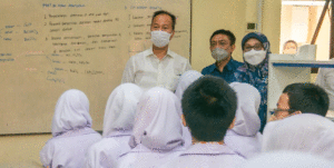 SMK Milik Kemenperin Terapkan Program Setara D1 item-thumbnail