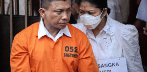 Mantan Pegawai KPK Desak Febri Diansyah Segera Mundur dari Tim Pembela Sambo item-thumbnail