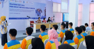 Kemenperin Tingkatkan Soft Skill SDM Industri item-thumbnail