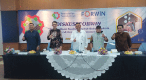 10 Investor Asing Berniat Dirikan Industri Rokok Elektrik di Indonesia item-thumbnail