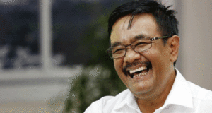 Dua Menteri Nasdem Minta Dievaluasi, tak Dukung Janji Jokowi item-thumbnail