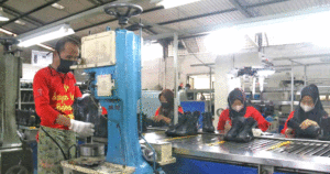 Kemenperin Dorong Transformasi IKM Alas Kaki Dukung Konsep Berkelanjutan item-thumbnail