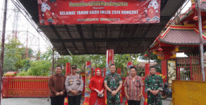 Monitoring Danrem Wijayakusuma Pantau Ibadah Imlek item-thumbnail
