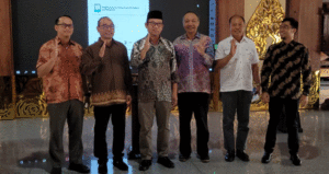 Bupati Husein Launching Aplikasi Perumda Pasar Satria item-thumbnail