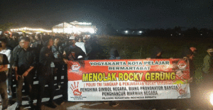 Ini Berita Terbaru Kasus Rocky Gerung….. item-thumbnail