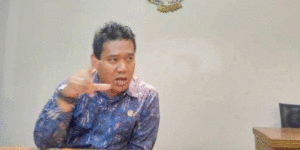Publik Disuguhi Dagelan Politik Kacangan untuk Kepentingan Jangka Pendek item-thumbnail